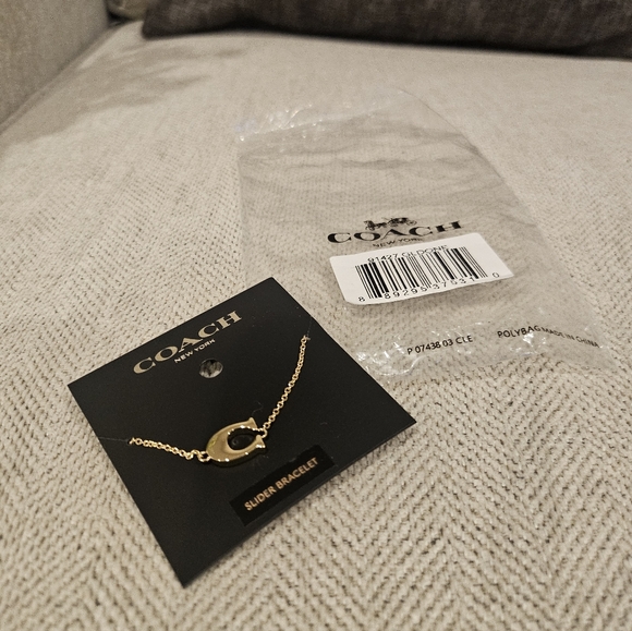 New Coach Goldtone Chain Slider Bracelet - Picture 4 of 8